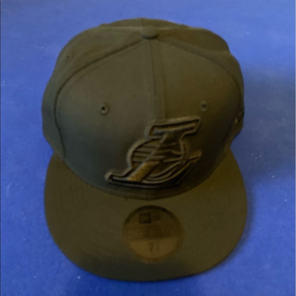 new era triple black